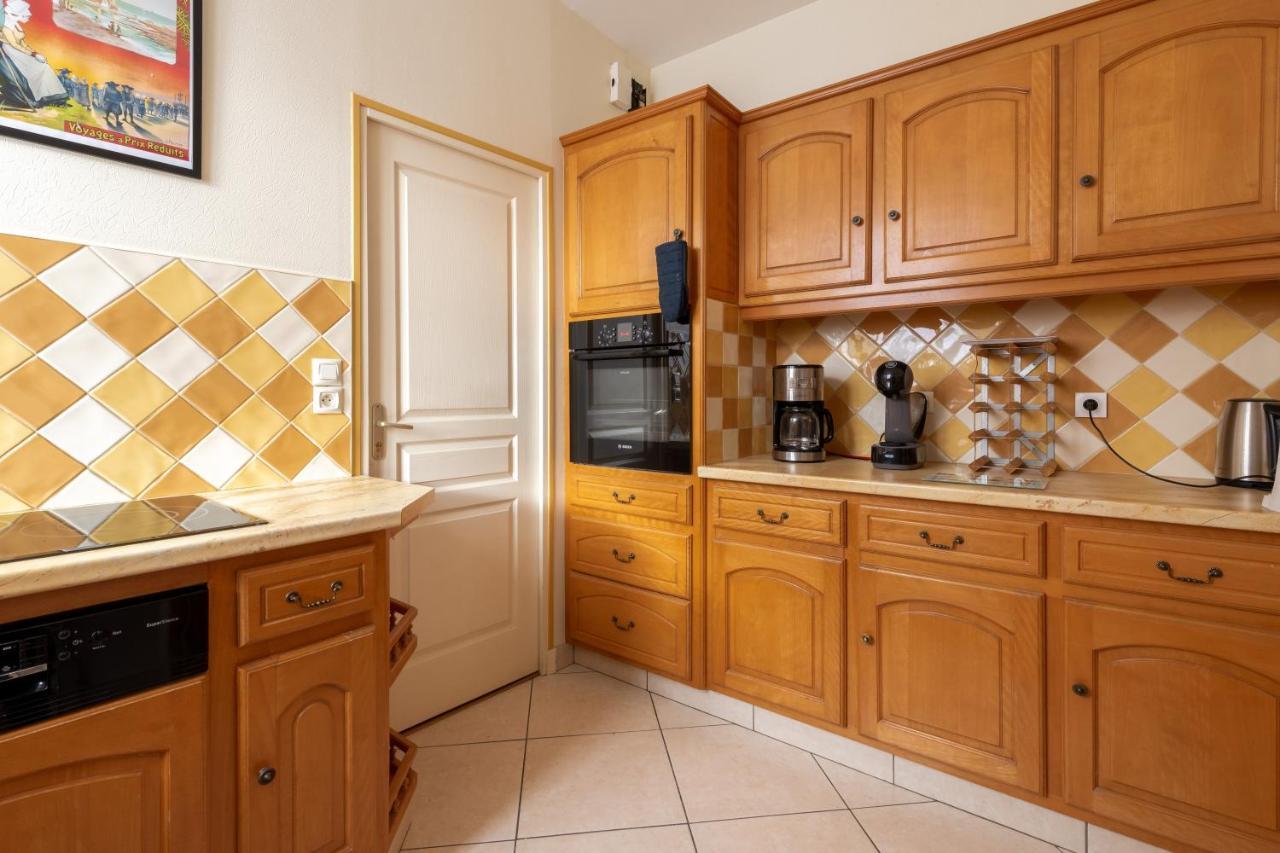 Le Scenario Apartment Карентан Екстериор снимка